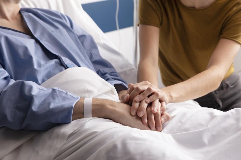 Động viên tinh thần bệnh nhân loét bàn chân