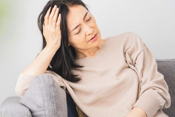 nguyên nhân dẫn đến mãn kinh sớm?