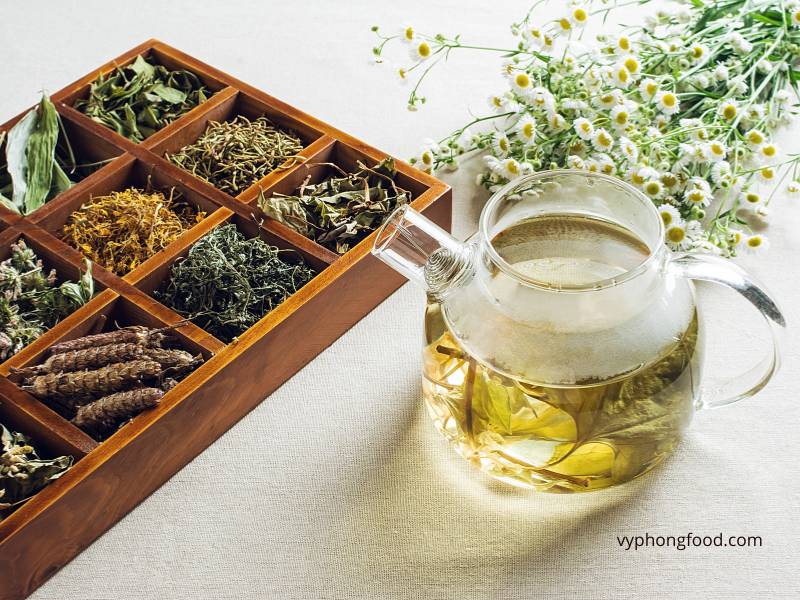 Pha một ly trà thảo mộc dễ ngủ đúng cách – 3 lưu ý để trà phát huy hiệu quả tối đa