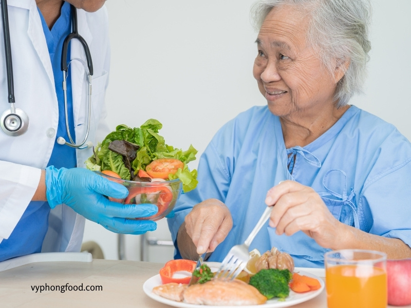 Người lớn tuổi ăn gì cho đủ chất mà không lo đường huyết giới thiệu về bột ngũ cốc dinh dưỡng không đường từ 32 loại hạt Greenmax Đài Loan