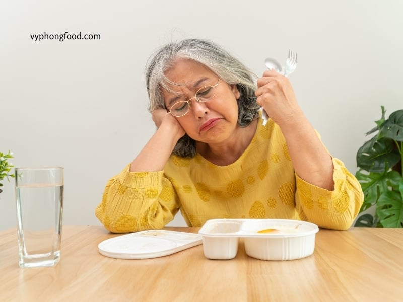 Người lớn tuổi ăn gì cho đủ chất mà không lo đường huyết giới thiệu về bột ngũ cốc dinh dưỡng không đường từ 32 loại hạt Greenmax Đài Loan