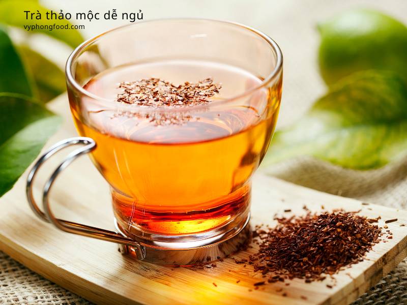 Trà thảo mộc dễ ngủ là giải pháp an toàn cho người cao tuổi và người mất ngủ kinh niên
