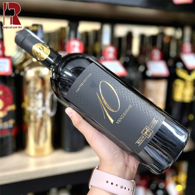 Rượu Vang Ý Đỏ 10 Vendemmie Tenuta Ulisse Limited Edition