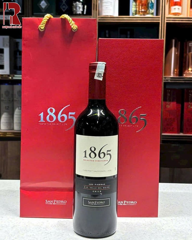 Rượu vang Chile đỏ 1865 Selected Cabernet Sauvignon để càng lâu sẽ càng mượt mà, sâu lắng