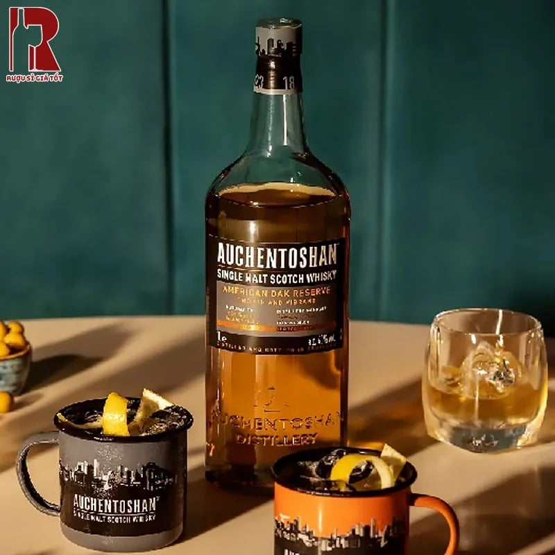 Chai Auchentoshan American Oak sẽ đem đến trải nghiệm mượt mà và tinh tế với các lớp hương vị đan xen