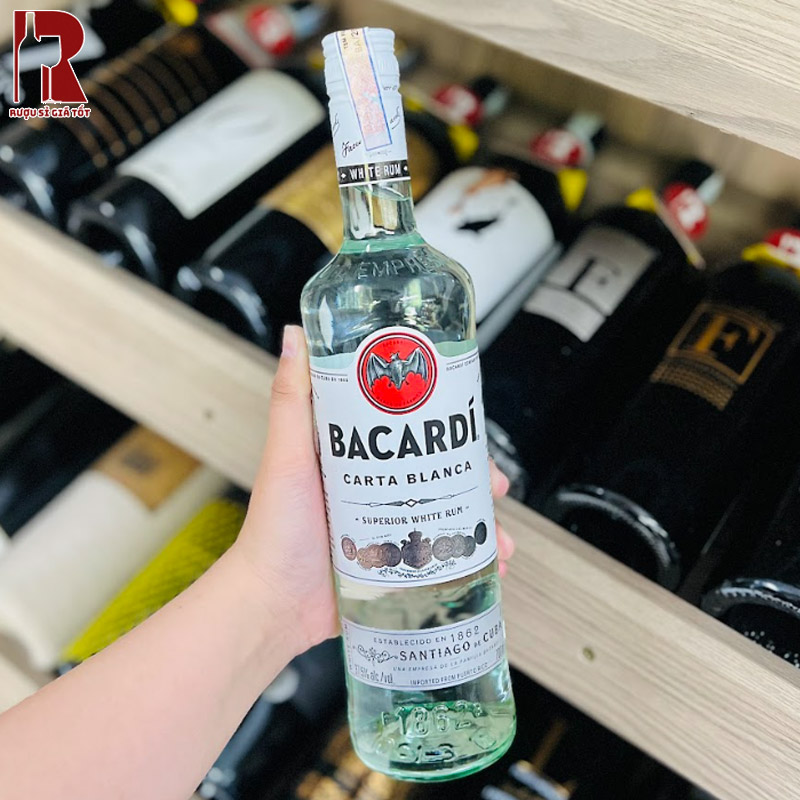 Rượu Bacardi Blanca