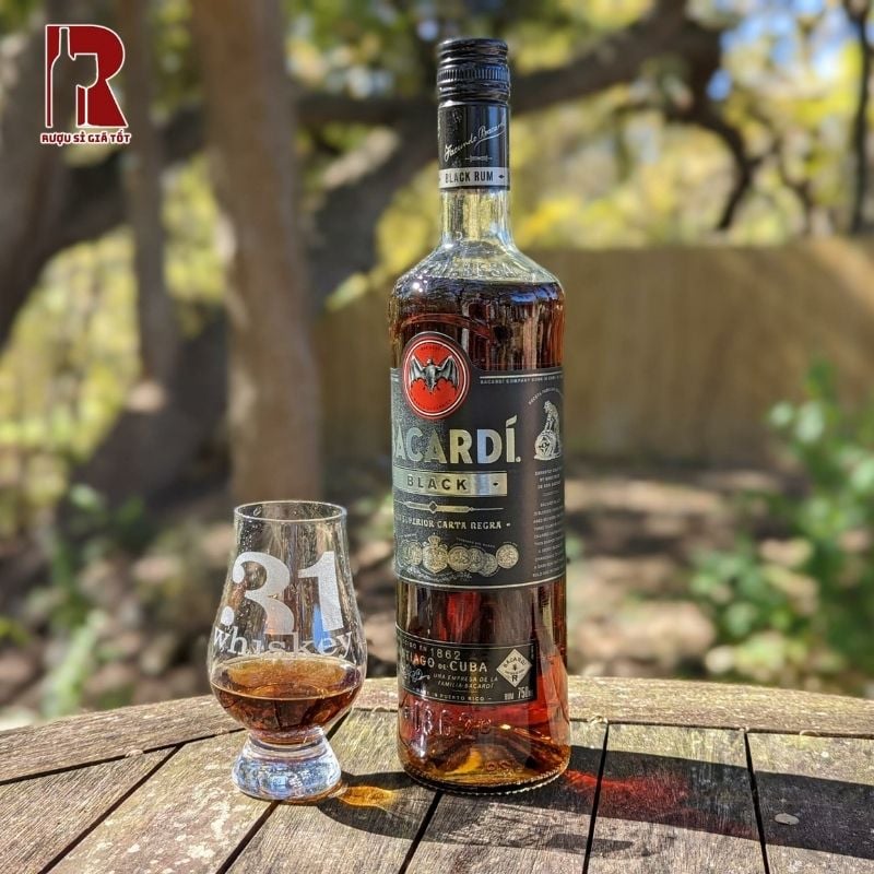 Hơi thở di sản 150 năm trong từng chai Bacardi Dark Rum