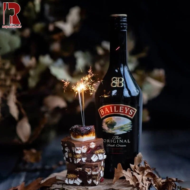 Baileys Original Irish Cream có vị ngọt ngào dễ uống, thích hợp cho nhiều dịp gặp mặt