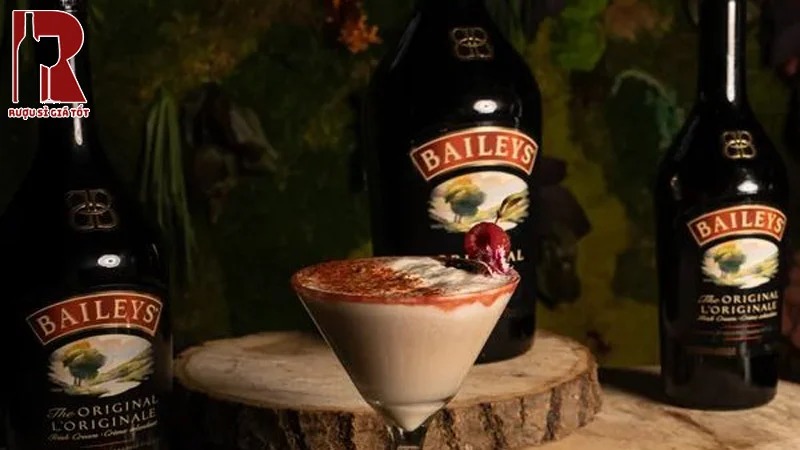Baileys Original Irish Cream nên được dùng kèm với các món tráng miệng nhằm tăng hương vị