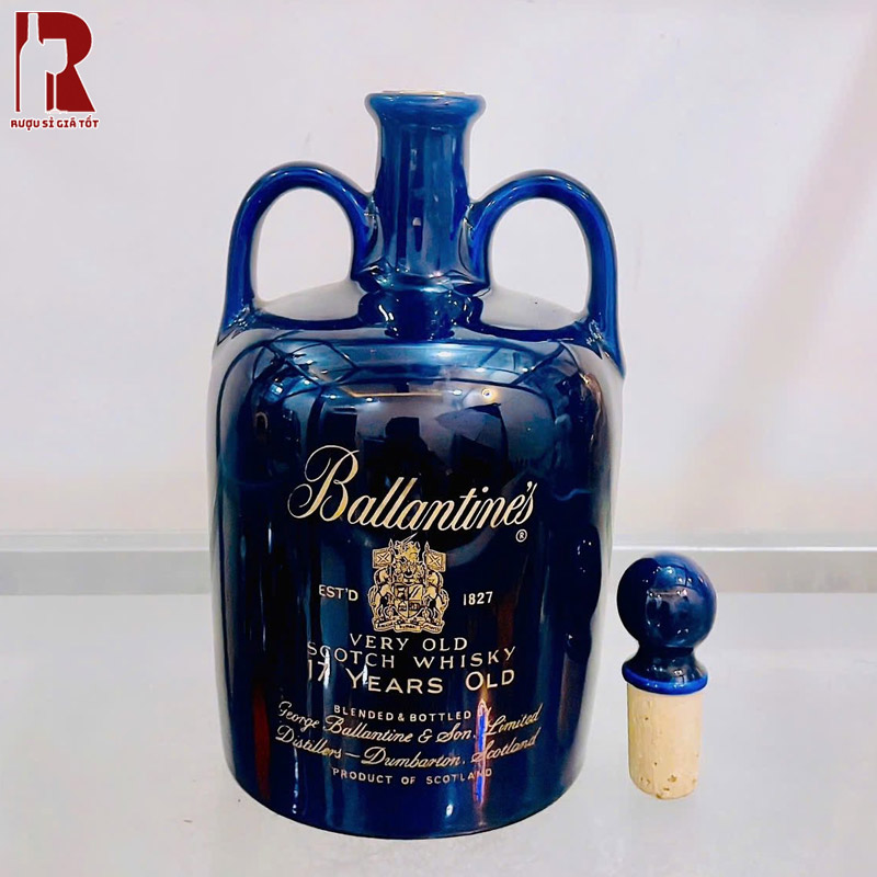 Ballantines 17 Very Old Bình Sứ
