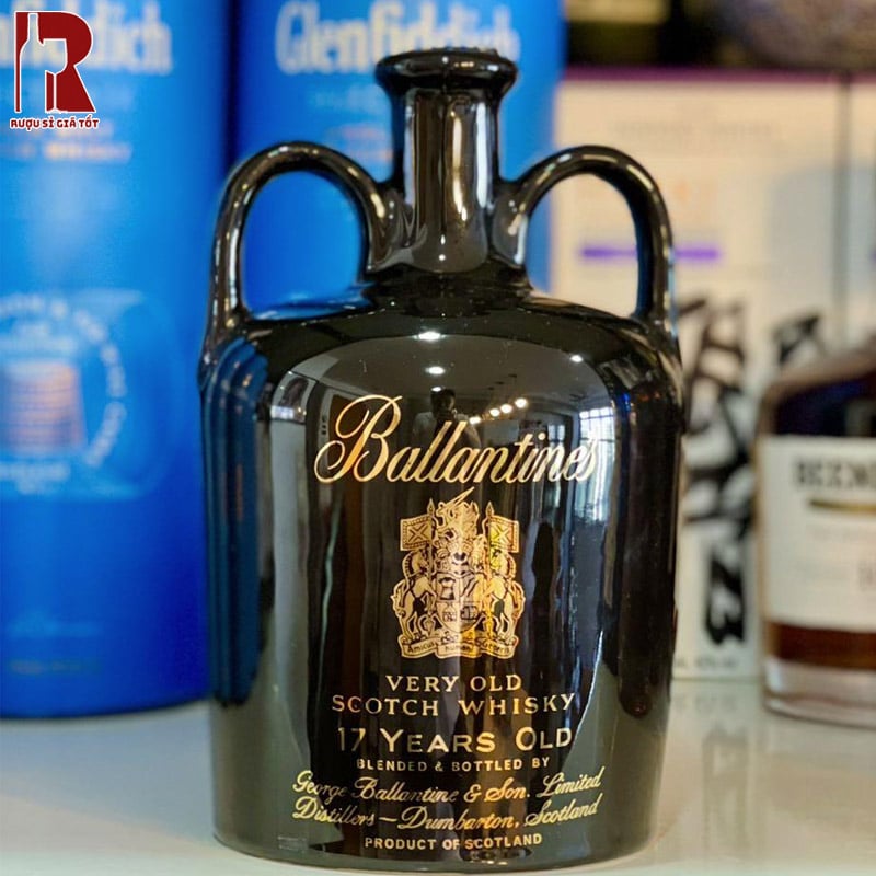Ballantines 17 Very Old Bình Sứ