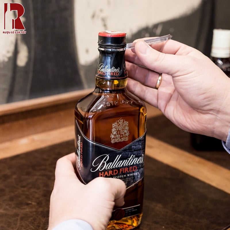 Rượu Ballantines