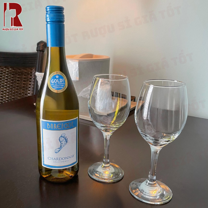 Đánh giá hương vị rượu vang làm từ nho Chardonnay