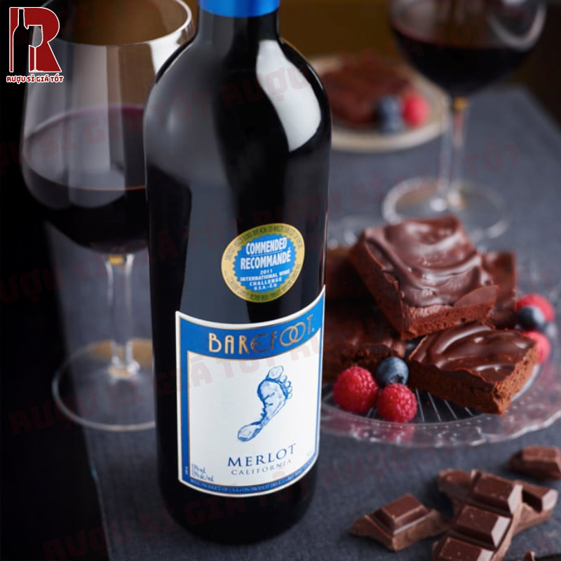 Rượu Vang Mỹ Đỏ Barefoot Varietal Merlot mềm mại nhưng vẫn đậm đà