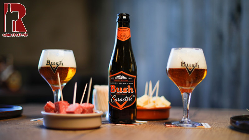 Bia Bush Amber Tripel nên được thưởng thức từ tự để cảm nhận trọn vẹn hương vị
