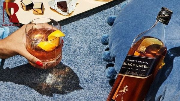 Rượu whisky Johnnie Walker giá rẻ pha cocktail