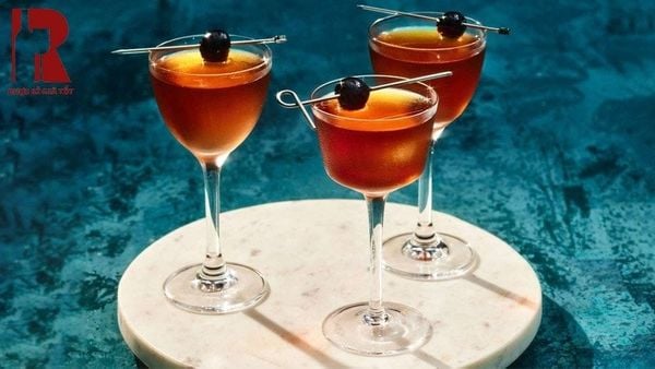 Cocktail Manhattan là một trong các loại cocktail pha chế từ rượu whisky phổ biến