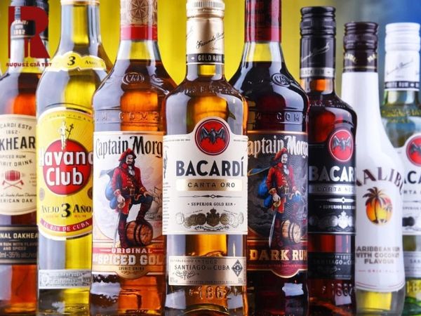 Rum là một trong các loại rượu tây ngoại nhập được người Việt ưa chuộng
