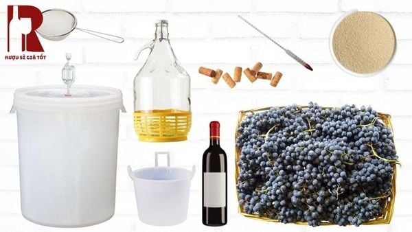 Nguyên liệu và dụng cụ trong cách làm rượu vang nho kiểu Pháp tại nhà
