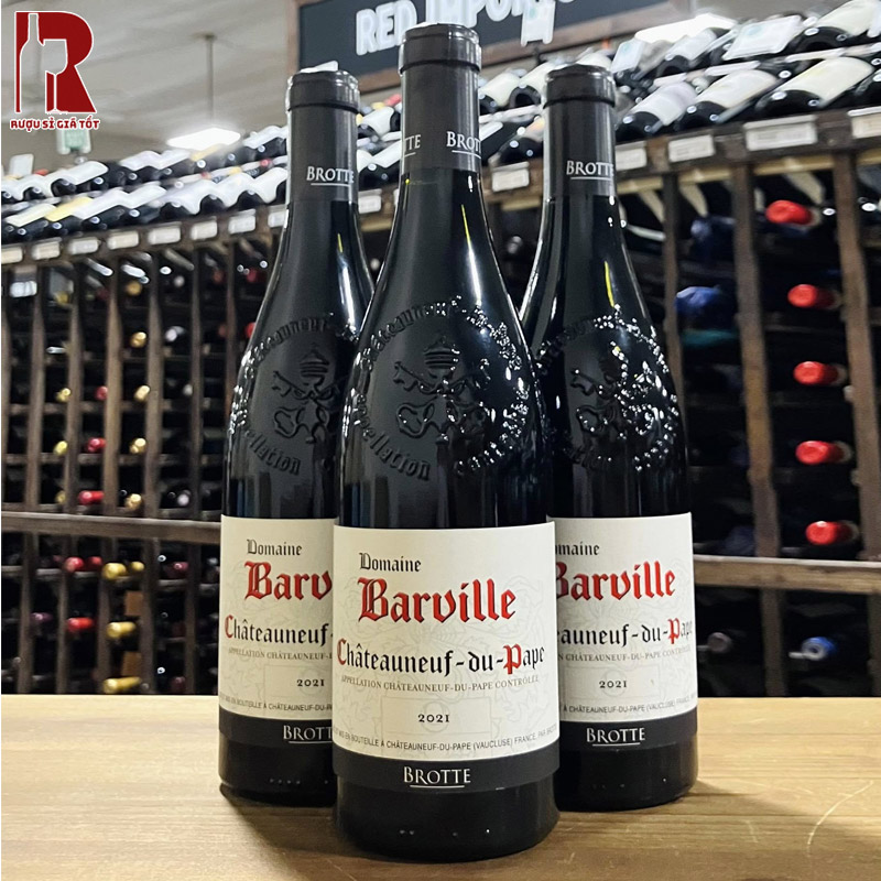 Chateauneuf Du Pape Domaine Barville sở hữu vị chát mượt, đậm đà, và thanh thoát