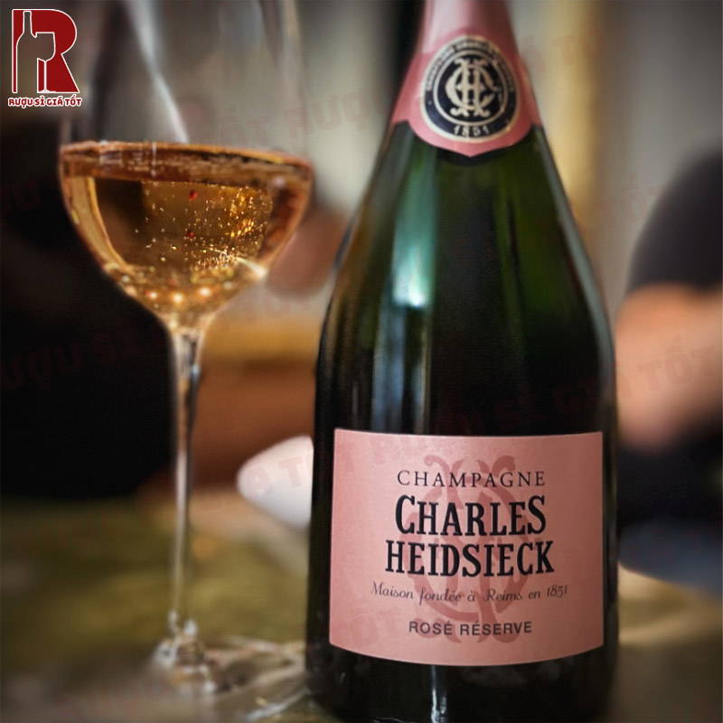 Đánh giá mùi vị rượu sâm banh Charles Heidsieck Rosé Réserve