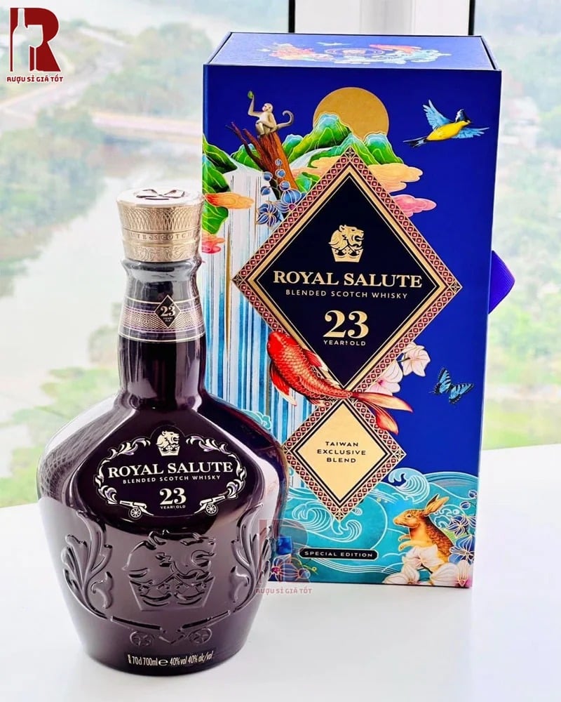 Chivas 23 năm mang đến sự sang trọng và tinh hoa của nền whisky Scotland