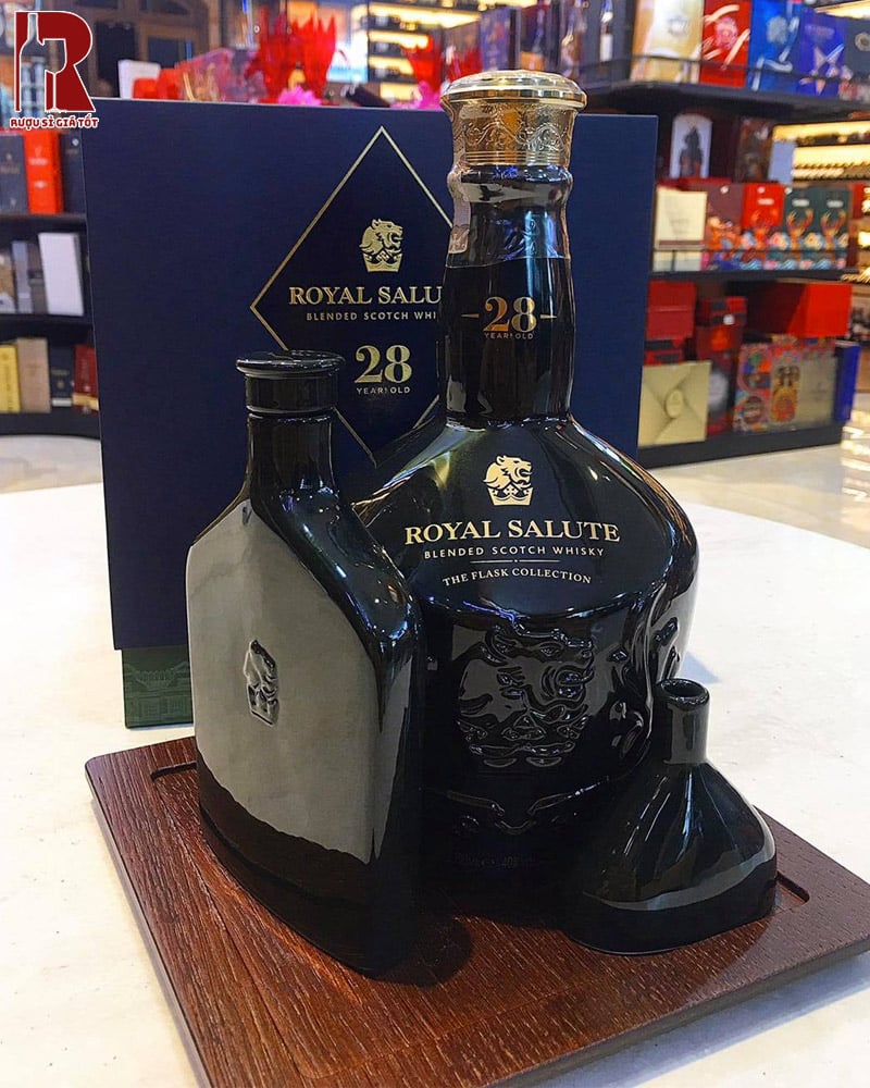 Rượu Chivas 28 Năm