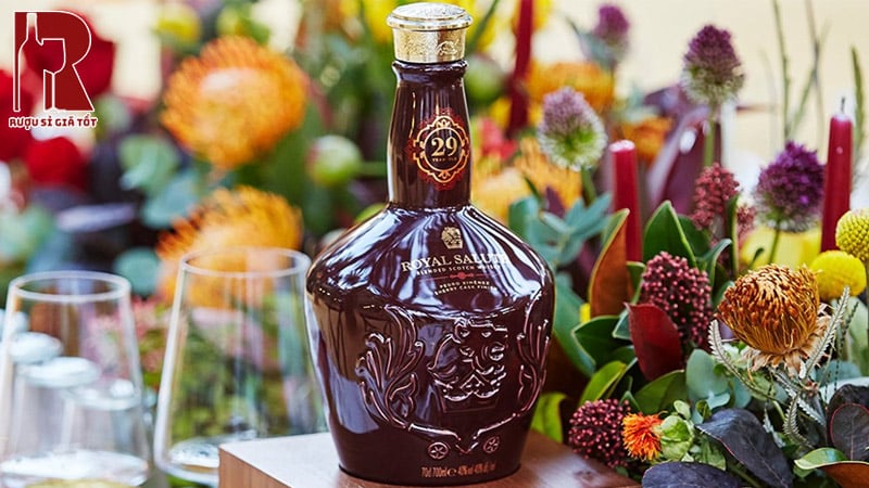 Chivas 29 Royal Salute
