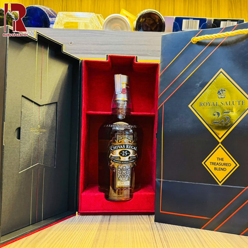 Rượu Whisky Chivas 25