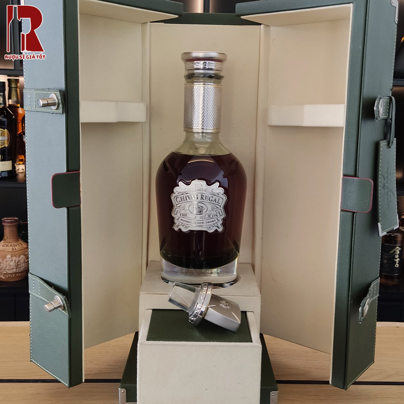 Chivas Regal The Icon