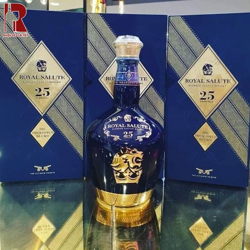 Rượu Chivas 25 Royal Salute