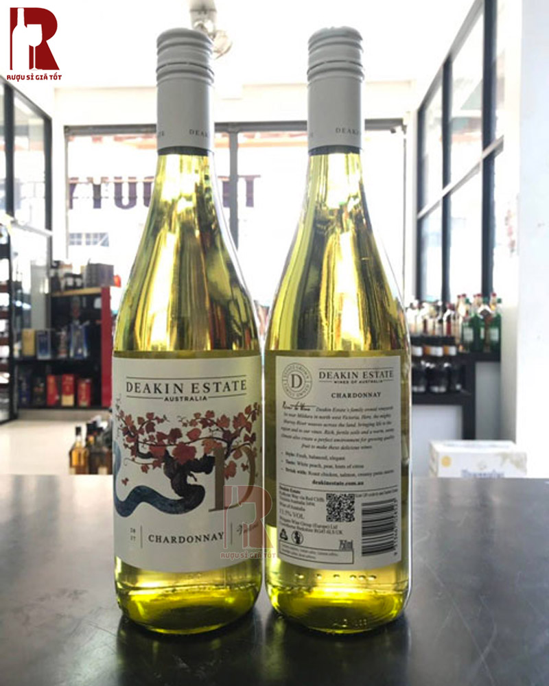 Vang Deakin Estate Chardonnay dễ uống nhưng vẫn cuốn hút