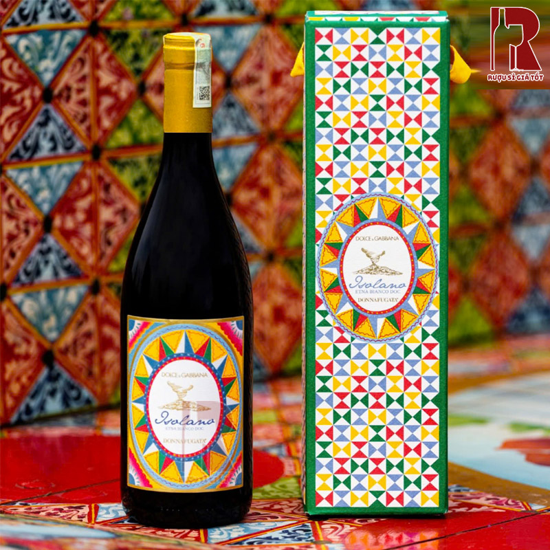 Rượu Donnafugata Dolce & Gabbana Isolano hoàn hảo để ăn kèm với các món ít gia vị, hải sản