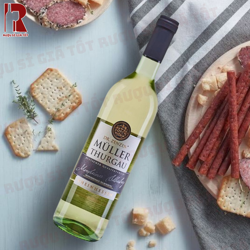 Thưởng thức món ăn cùng rượu vang Đức Dr Zenzen