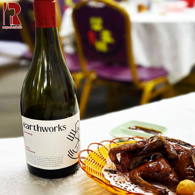 Rượu EarthWorks Shiraz mang đậm hương vị bản địa