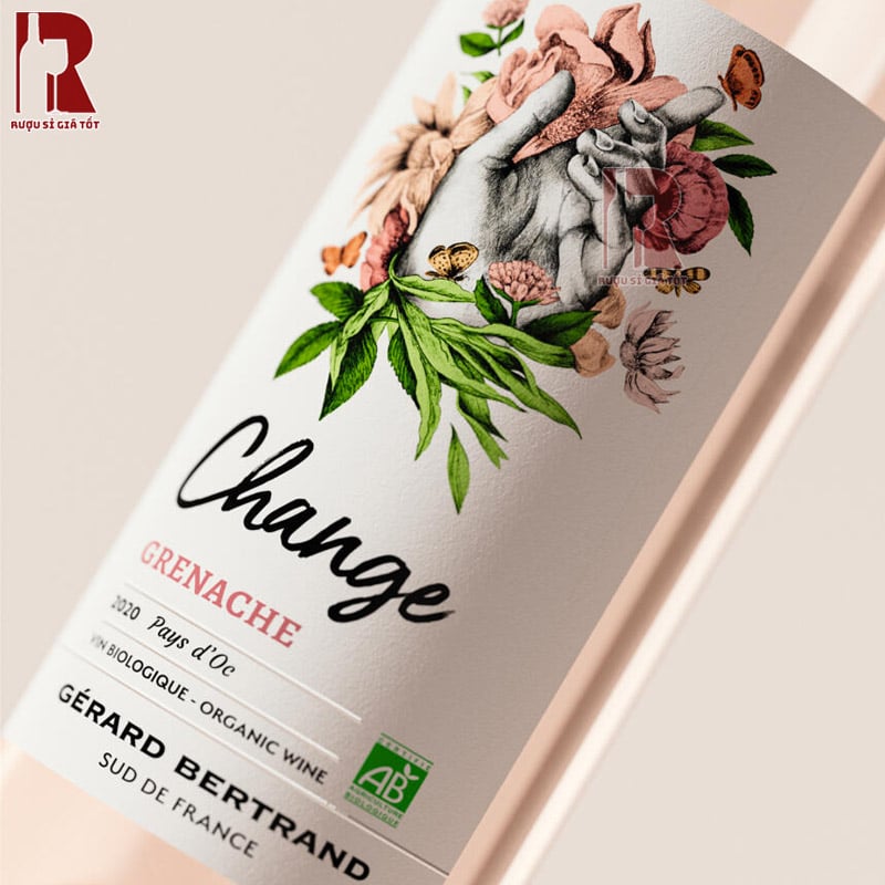 Rượu vang Gerard Bertrand Change Grenache với màu hồng nhạt quyến rũ, tinh khiết