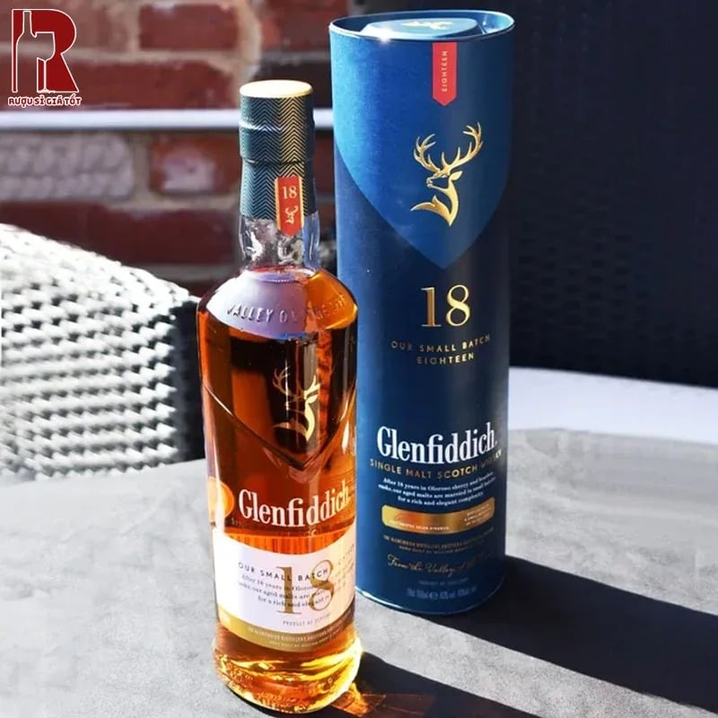 Glenfiddich 18 năm nên được dùng kèm với các món ăn đậm vị như bò bít tết, thịt nướng, hoặc hải sản nướng