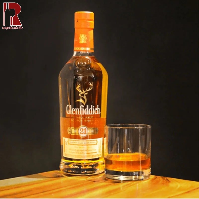 Rượu Glenfiddich 21 Limited với 21 năm trong các thùng ủ đặc biệt từ Caribe sẽ đem đến vị rượu ấn tượng