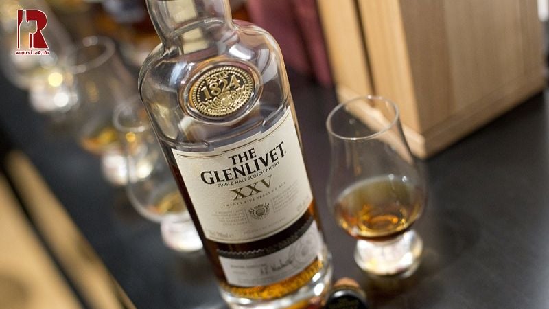 Rượu Whisky Glenlivet 25 Năm