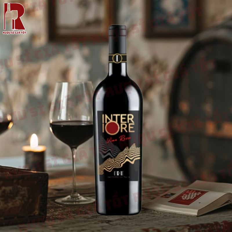 Rượu vang Interiore Vino Rosso giá bao nhiêu