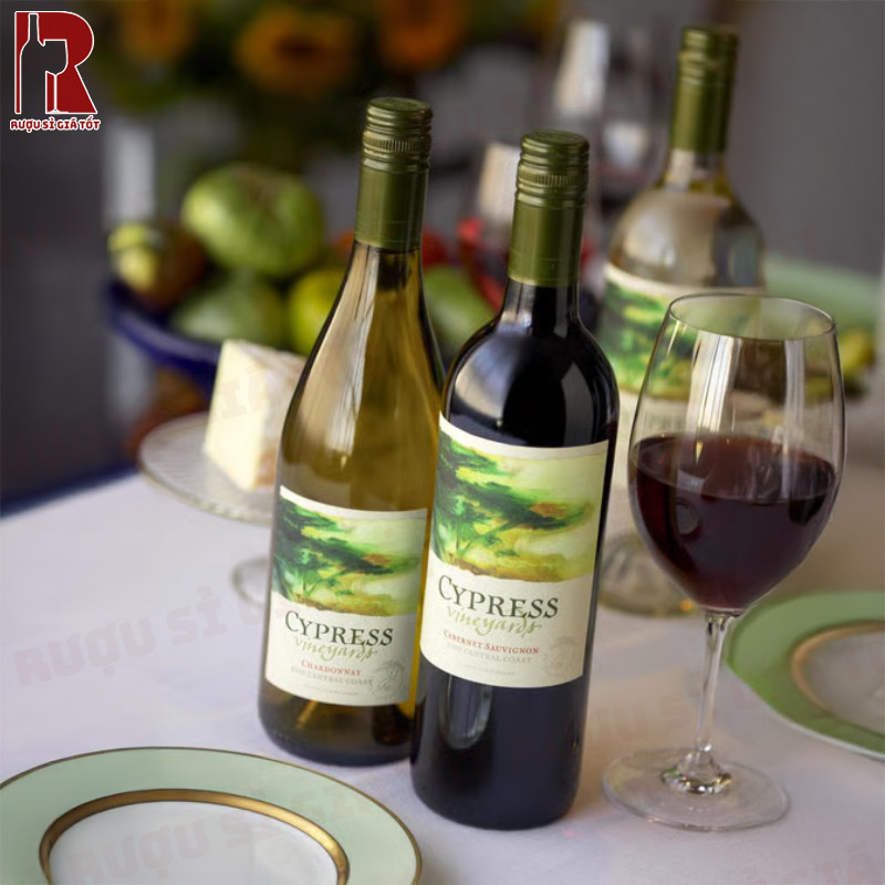 Rượu J.Lohr Cypress Vineyards Chardonnay phù hợp cho đa dạng người dùng