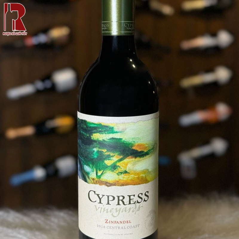 Rượu J.Lohr Cypress Vineyards Zinfandel cùng vị rượu đậm đà, lưu luyến