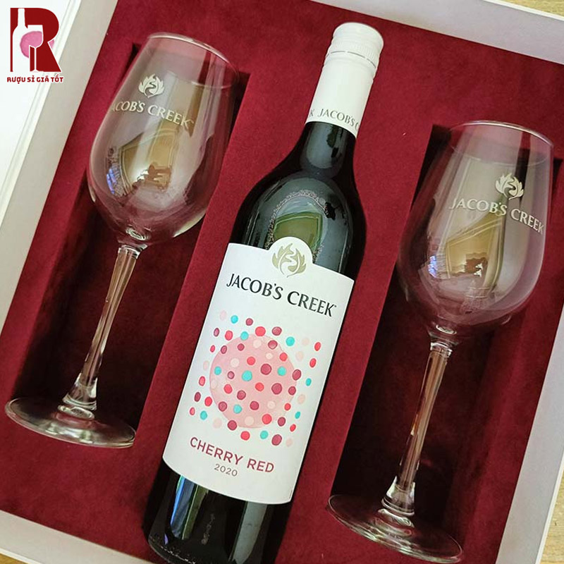so sánh vang Úc đỏ Jacob's Creek