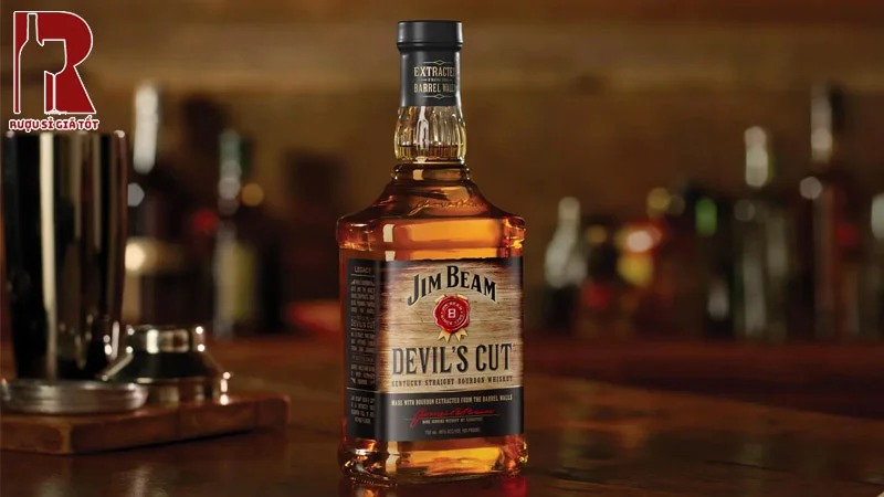 Rượu Jim Beam Devil's Cut có nồng độ lên đến 45%, là trải nghiệm rượu độc đáo và mạnh mẽ