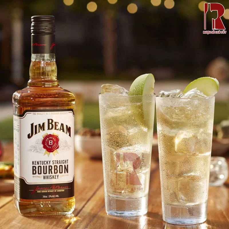 Jim Beam White Label nổi bật với vị rượu mượt mà dễ thưởng thức