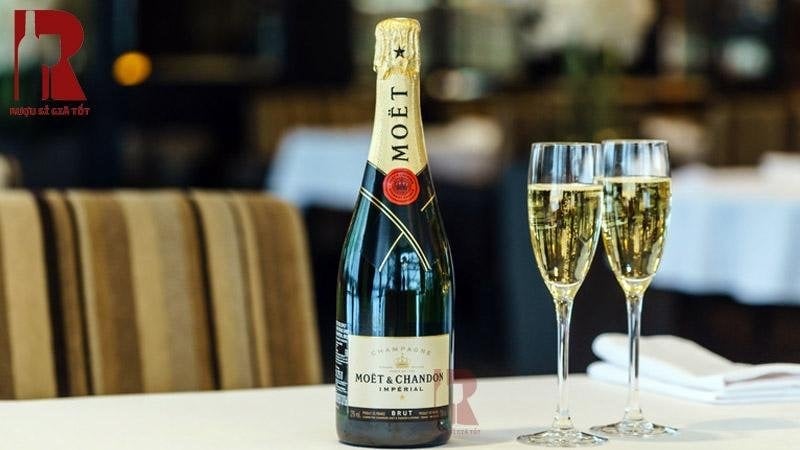 Mua rượu champagne Moet Chandon giá rẻ