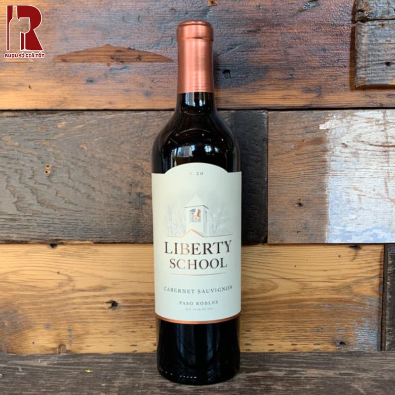 Vang Liberty School Cabernet Sauvignon đậm đà vị hoa quả đen