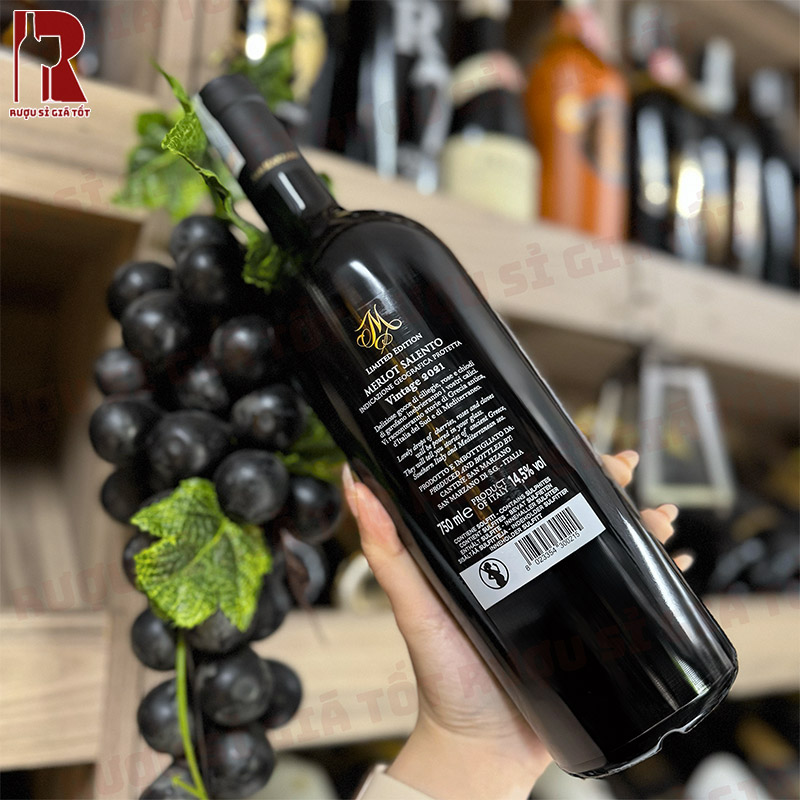 Giá vang Ý M Merlot bao nhiêu