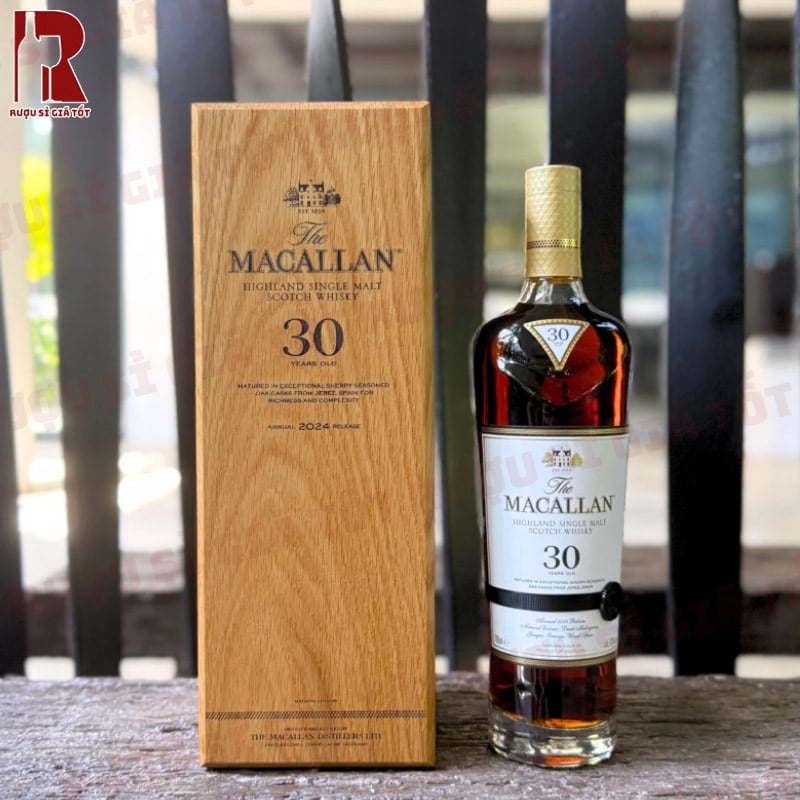 Giá rượu macallan 30 sherry oak bao nhiêu?