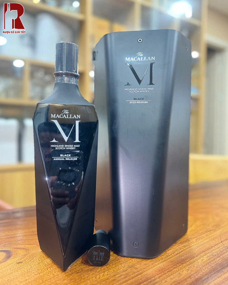 Rượu Macallan M